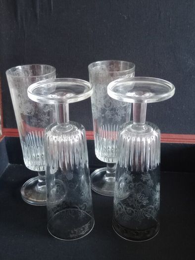 Vintage Etched Glass with Silvered Collar Champagne Flutes x 4
