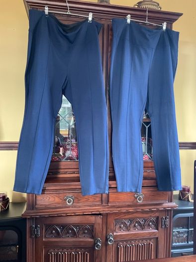 NEW FINAL REDUCTION. navy pull up casual trousers  from Style & Co. USA Size 3X which will fit 26/28.   Length from waist to hemline is 40 inches
