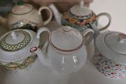 5 Teapots