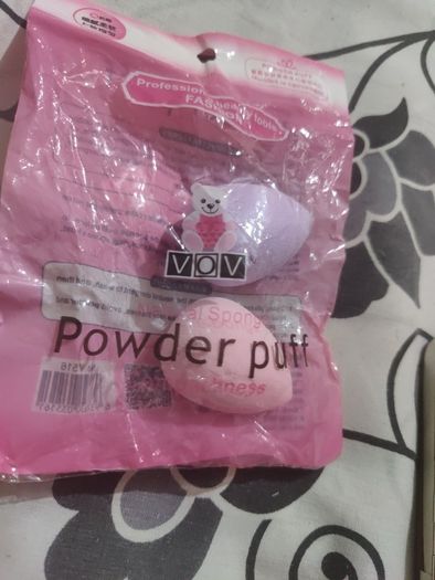 make-up puff