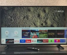 Samsung 43 4K UHD Smart TV  Like New, Perfect Working Order