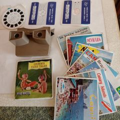 Vintage Belgian View Master with Large Selection of Discs