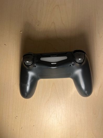 playstation 4 controllers