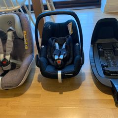 Maxi-Cosi Car Seat Bundle