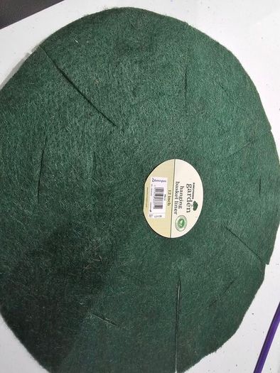 Hanging basket liners