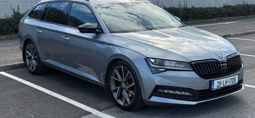 Skoda Superb Sportline 2.0TDI DSG Panoramic Roof