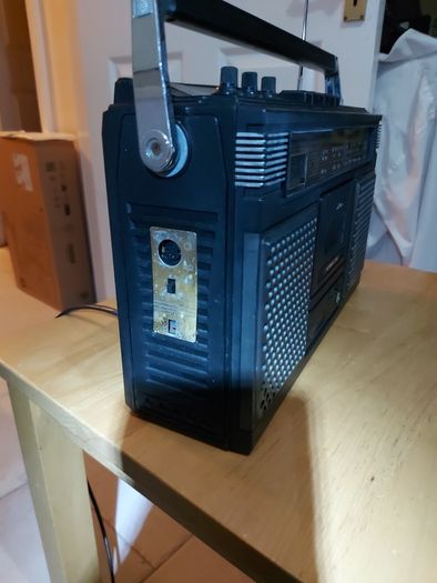 Vintage Radio and Tape Player-Recorder, everything working great and in excellent condition