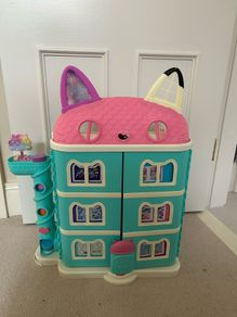 Gabbys Dollhouse