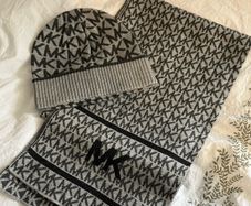 Michael Kors matching hat & scarf set