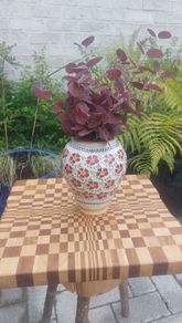 Beautiful Nicholas Mosse Urn-Shaped Vase, Discontinued Shape, in the Old Rose Pattern