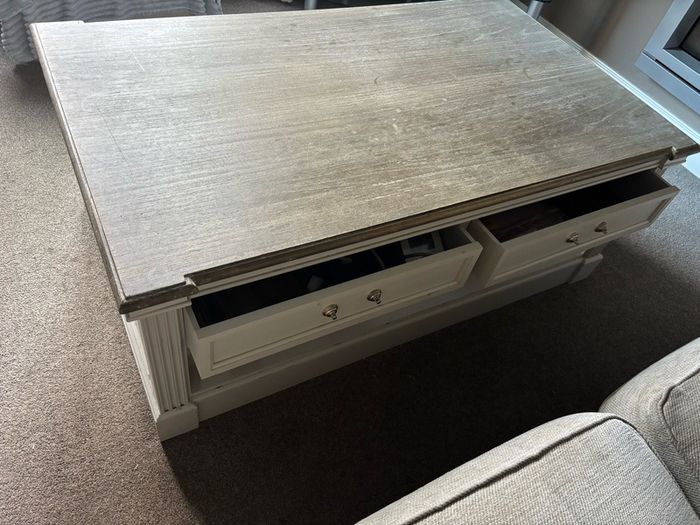Living room Coffee table