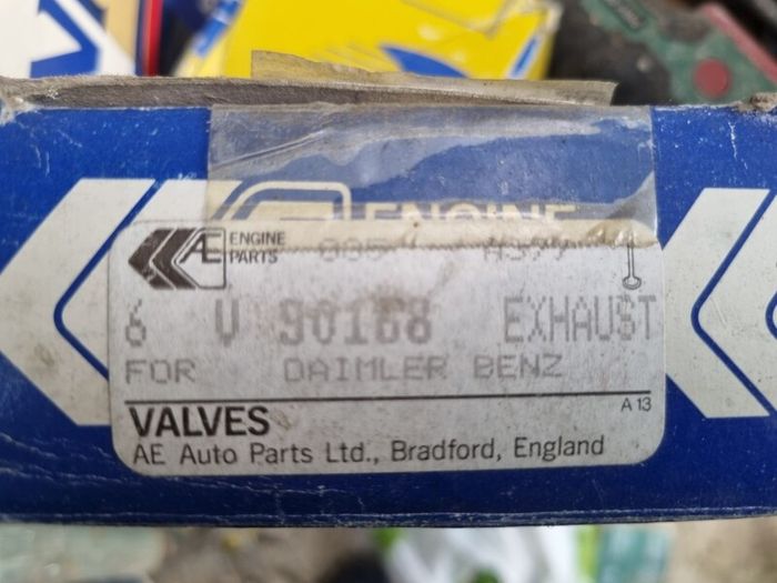 Mercedes Daimler exhaust valves