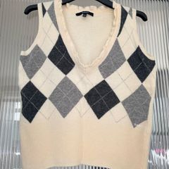 Gant lambswool vest size M 10/12