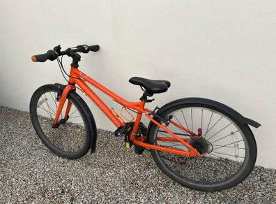 Carerra Abyss Junior Hybrid Bike 24 inch frame