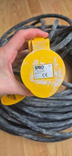 Industrial extension cable