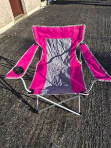 Folding camping chair