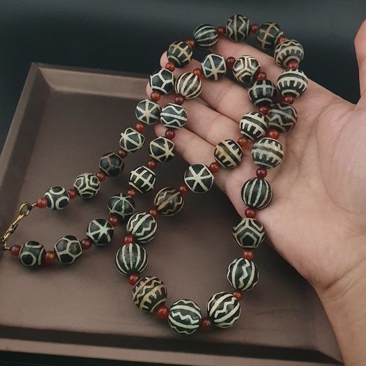 Antique Burmese Pumtek Pyu Petrified Wood Beads Necklace