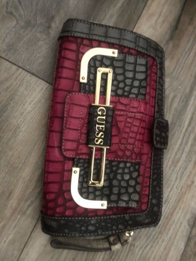 Guess clutch / cross body bag