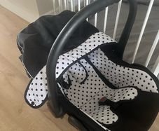 Baby carry cot