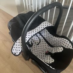 Baby carry cot