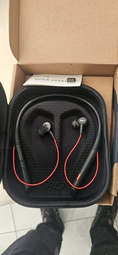New HP Poly Voyager 6200uc pro Bluetooth headband headset