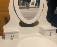 dressing table