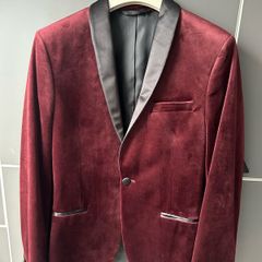 Boy's velvet blazer 15 years