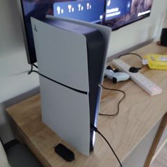PlayStation 5 Slim + games
