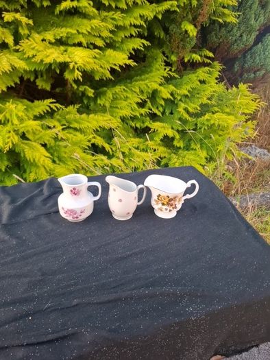 Lot of 3 china milk jugs postage possible