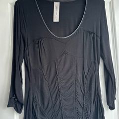 Black Karen Millen top - sz 12