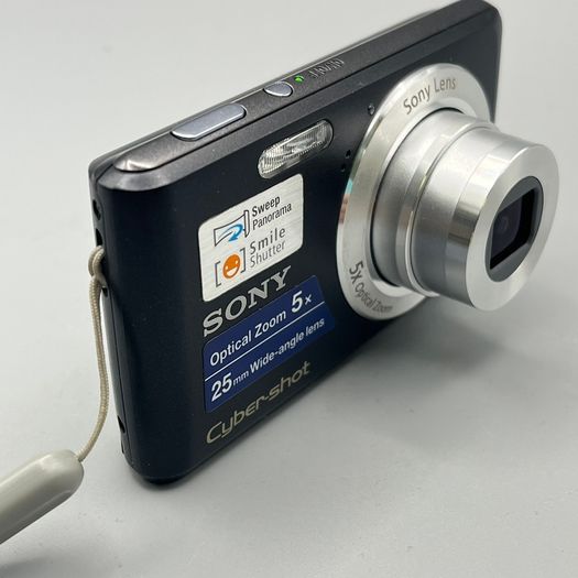 Sony Cyber-shot DSC-W520 14.1 MP Digital Camera - Black - Full Kit