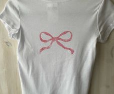 Subdued top