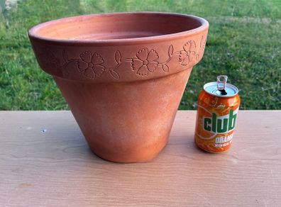 Terracotta flower pot