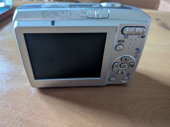 Nikon Coolpix L1 6.0 MP Digital Camera Silver