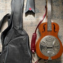 Square Neck Resonator
