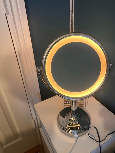 Revlon luxury illuminated mirror. Perfect condition.