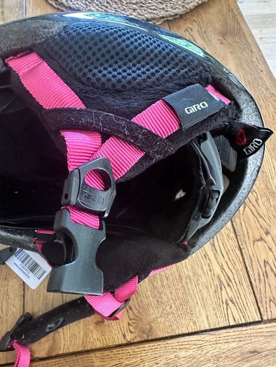 Girls Giro Ski Helmet - suit age 6-12