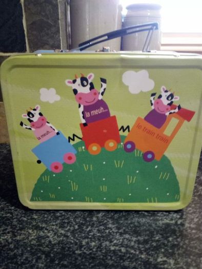 Beautiful Tin Box, with matching plate and cup included