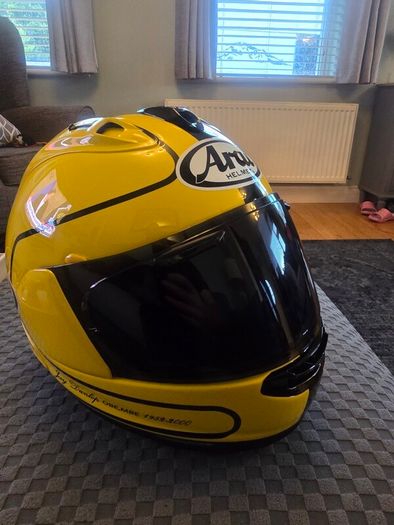 Arai rx7v joey dunlop size large
