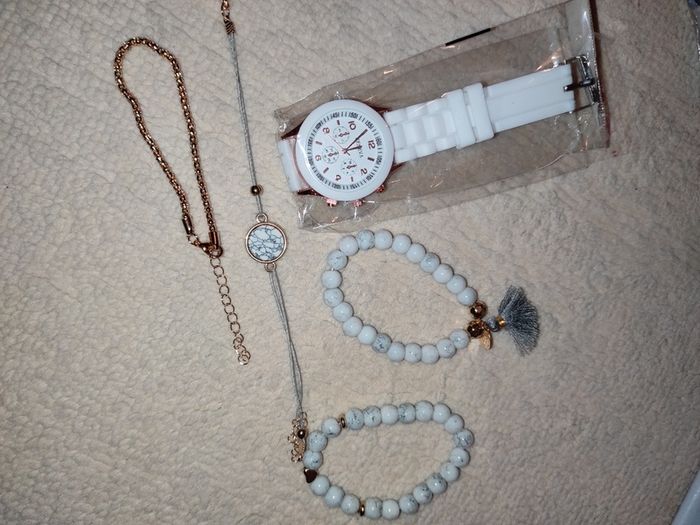 Watch set