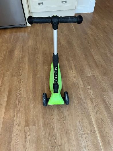 Kids scooter
