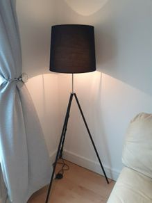 Black Floor Light