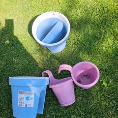 Plant pots