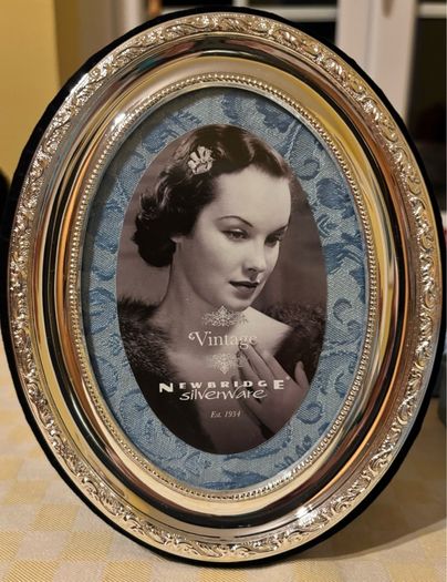 Newbridge vintage Photo Frame