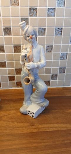porcelain Spanish pieces