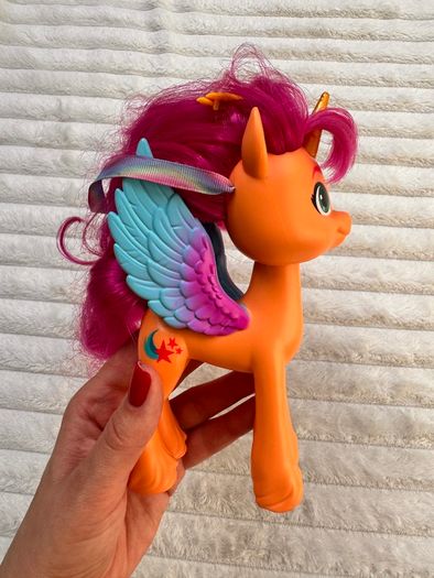 My Little Pony Make Your Mark Toy Ribbon Hairstyles Sunny Starscout approx.  16 cm. Used Please see photos