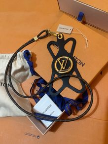 Authentic Louis Vuitton Louise Noir Phone Holder with Monogram Strap