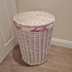 Laundry basket