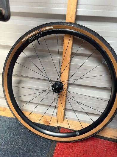 Road bike wheelset