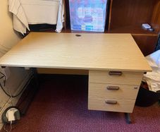 Office desk - FREE